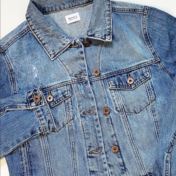 New Medium Washed Denim Jean Jacket - Picture 5 of 11